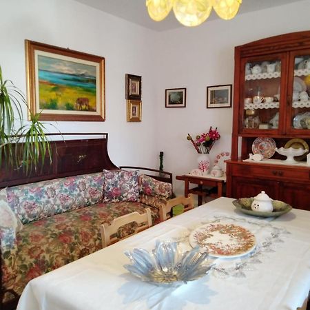B&B Guest House Il Porto Vecchio Стинтино Екстериор снимка