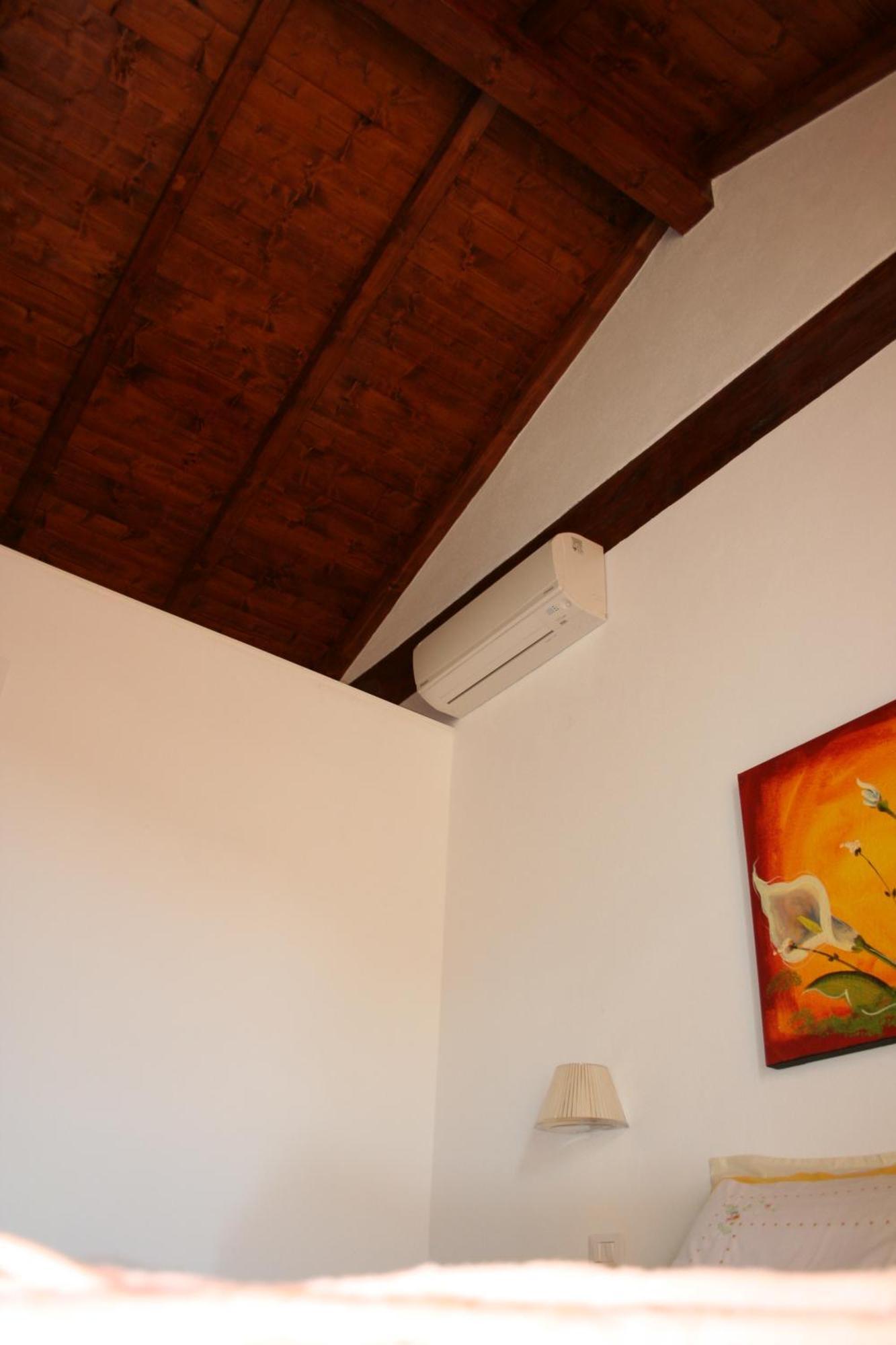 B&B Guest House Il Porto Vecchio Стинтино Стая снимка