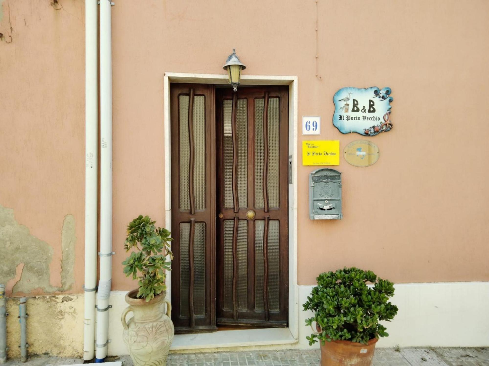 B&B Guest House Il Porto Vecchio Стинтино Екстериор снимка