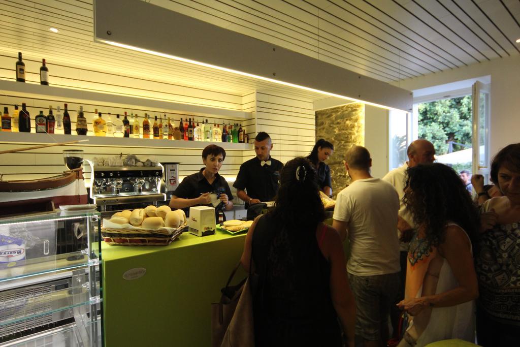 B&B Guest House Il Porto Vecchio Стинтино Екстериор снимка